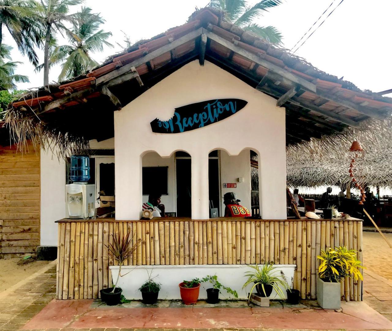 Surfpoint Sri Lanka Kite Village Kalpitiya Bagian luar foto