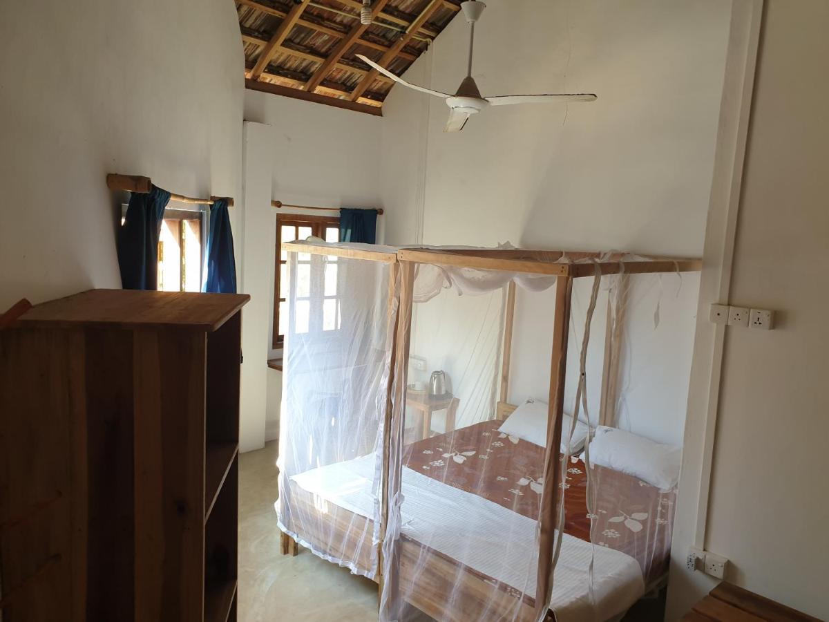 Surfpoint Sri Lanka Kite Village Kalpitiya Bagian luar foto